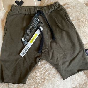 Baby boy short 12 to 6 months